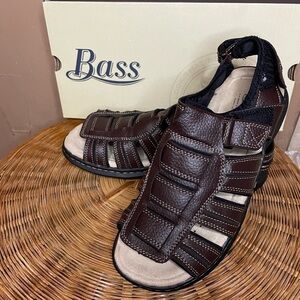 NWT Bass Fairfax Womens *Sz 8* () Brown Leather Sandals‌